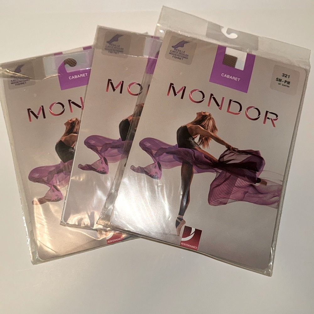 Three pairs  NWT Mondor medium pattern fishnet pantyhose. Size SM colour suntan.